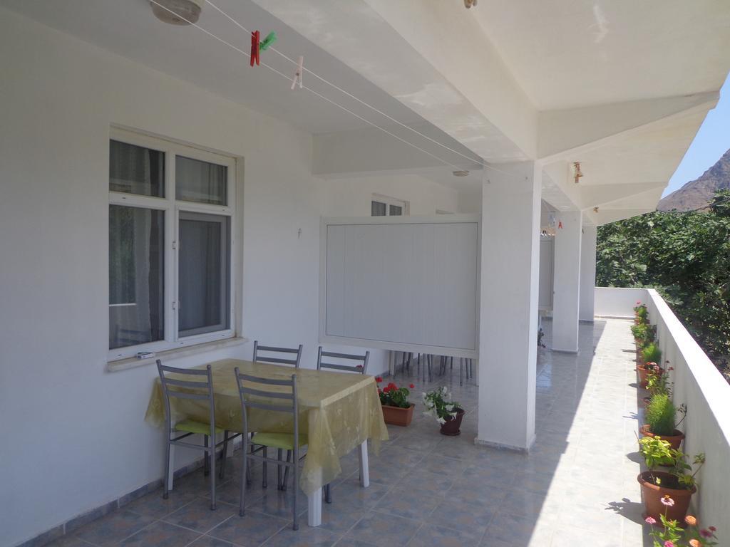 Elite Apart Pansiyon Имврос Номер фото